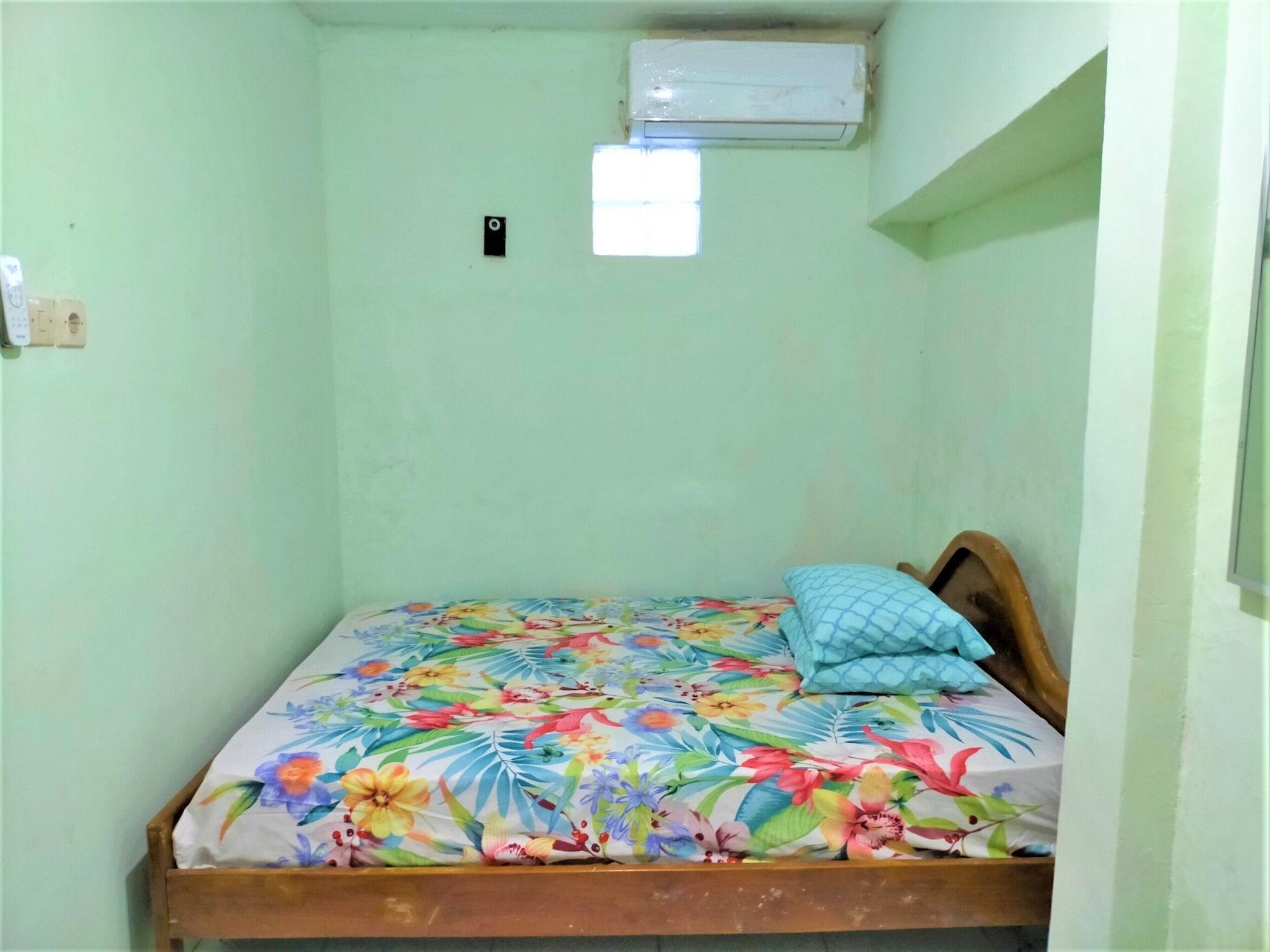 Gandrung City Hostel บันยูวังงี ภายนอก รูปภาพ