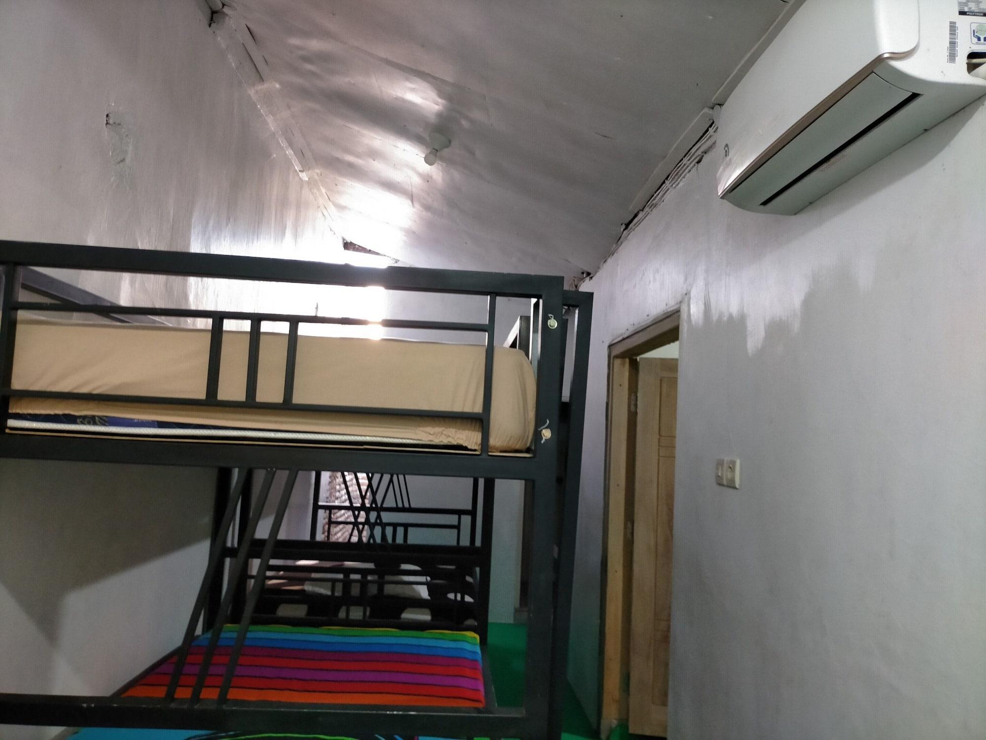 Gandrung City Hostel บันยูวังงี ภายนอก รูปภาพ