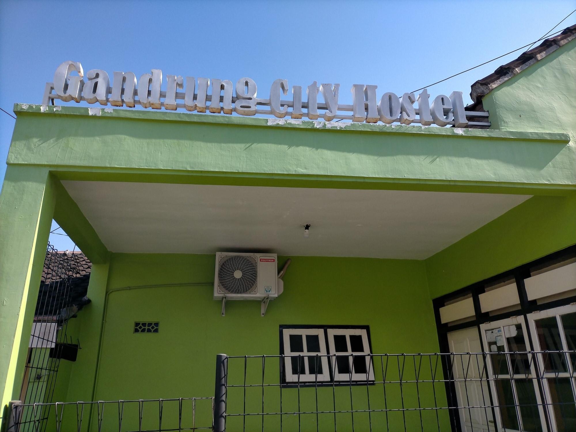 Gandrung City Hostel บันยูวังงี ภายนอก รูปภาพ