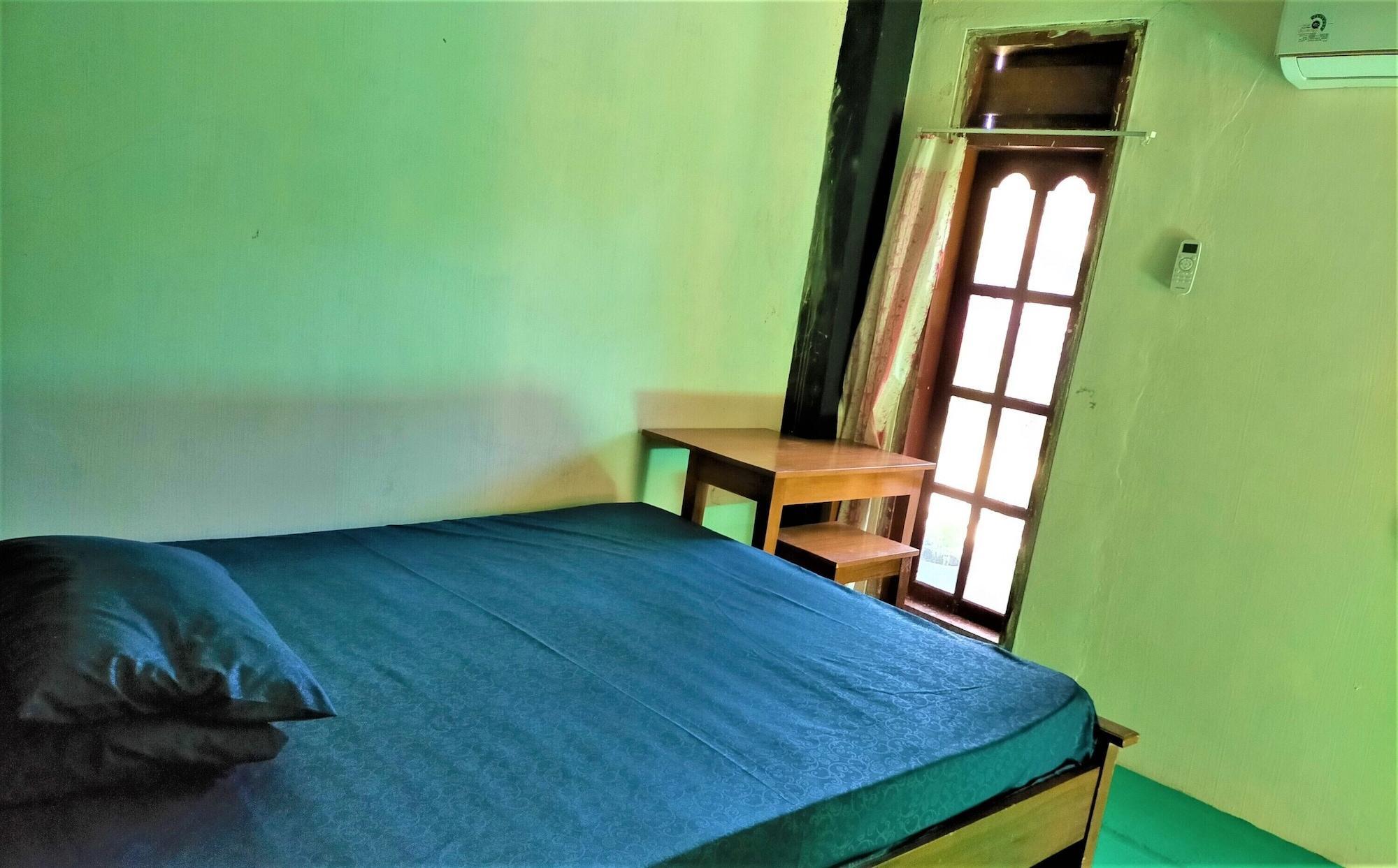 Gandrung City Hostel บันยูวังงี ภายนอก รูปภาพ