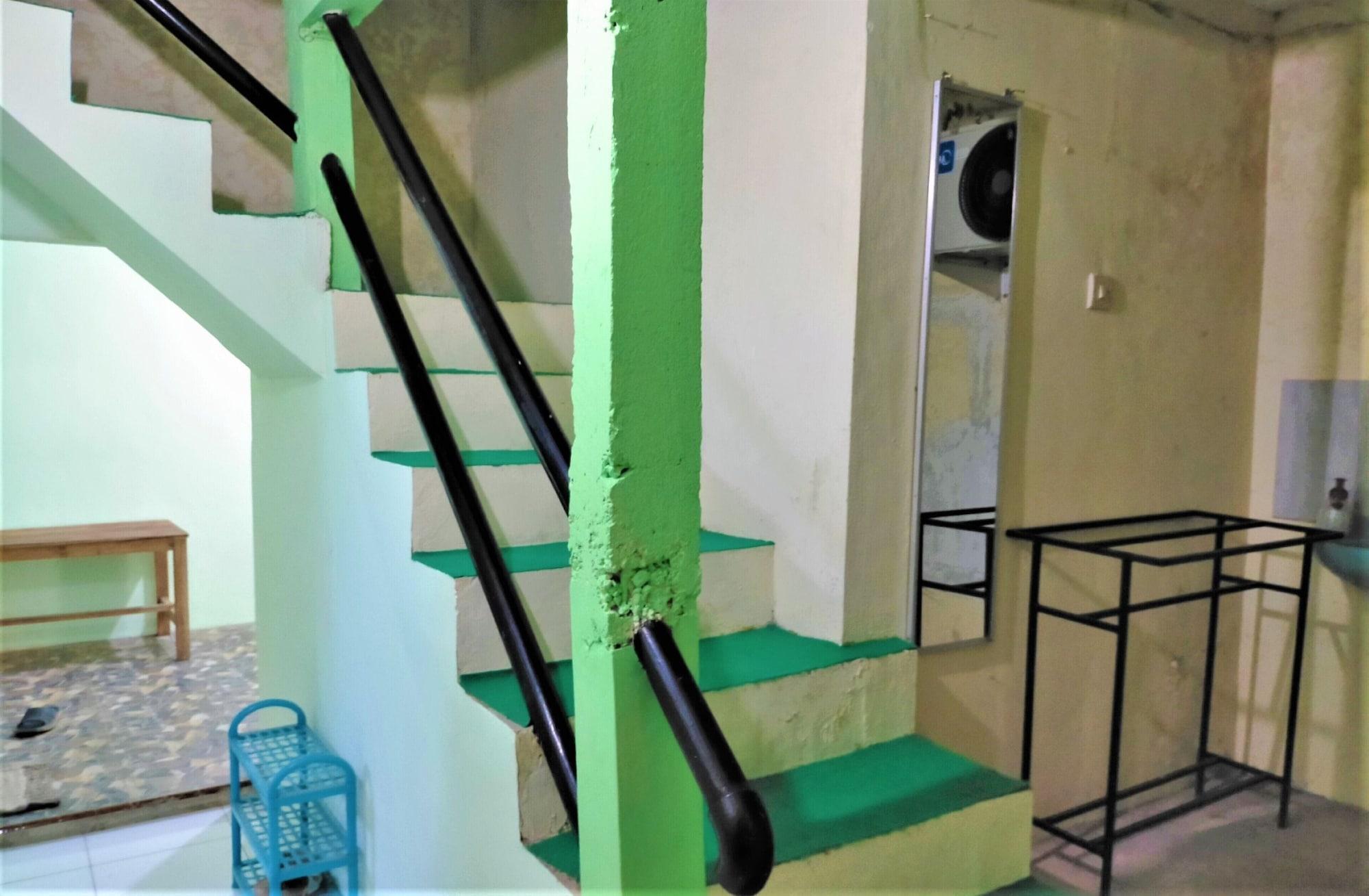 Gandrung City Hostel บันยูวังงี ภายนอก รูปภาพ