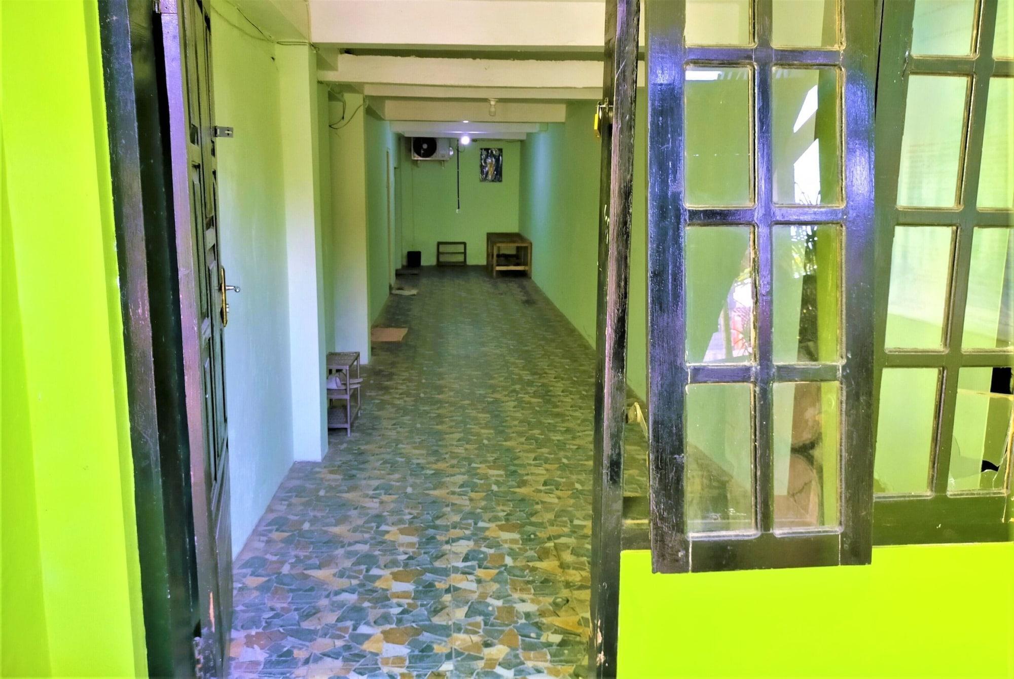 Gandrung City Hostel บันยูวังงี ภายนอก รูปภาพ