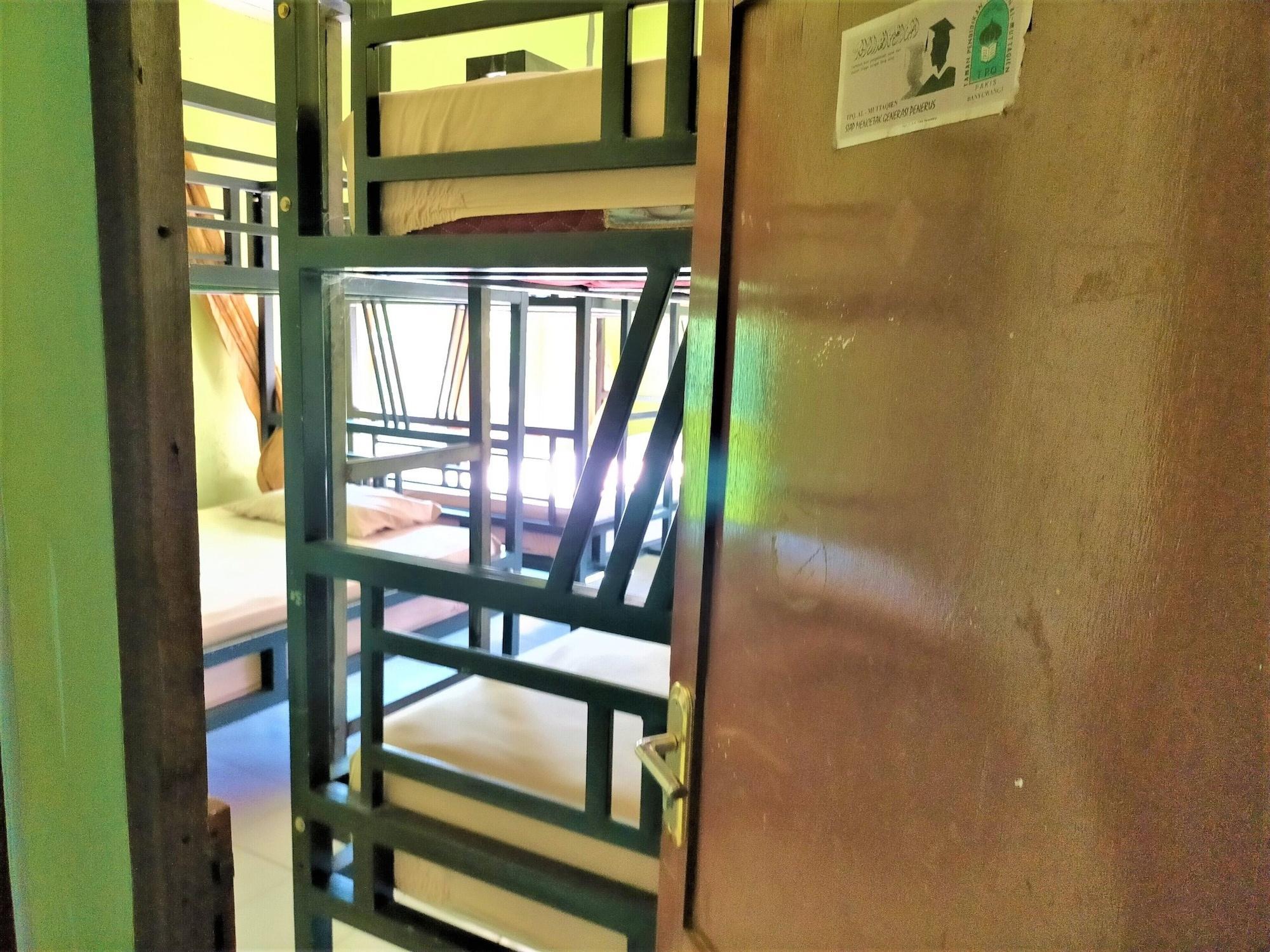 Gandrung City Hostel บันยูวังงี ภายนอก รูปภาพ
