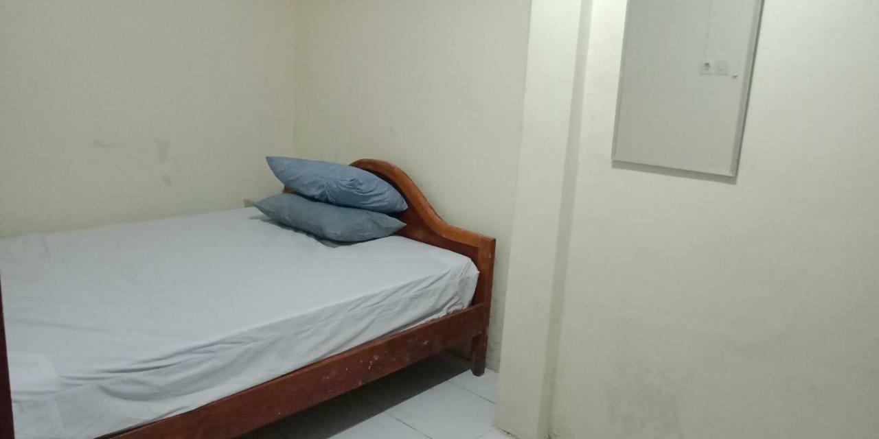 Gandrung City Hostel บันยูวังงี ภายนอก รูปภาพ